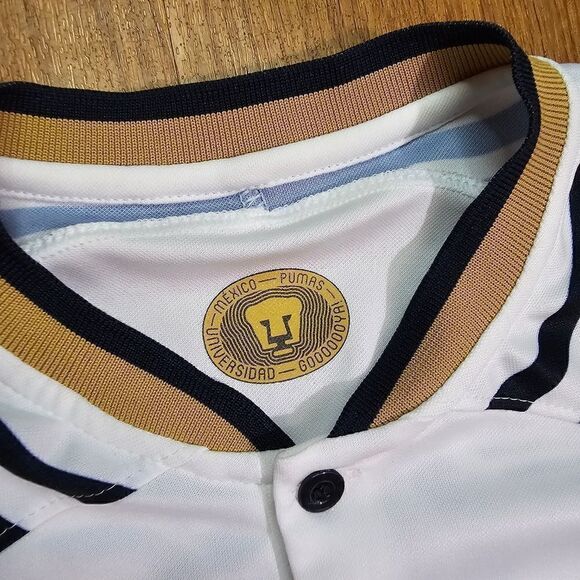 Nike Pumas UNAM 22 23 Jersey Home White Gold Blue Kids Size M DM2178-101 New - Picture 5 of 9